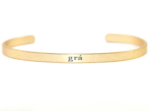 Irish Word Bracelet - grá (love)/goldtone